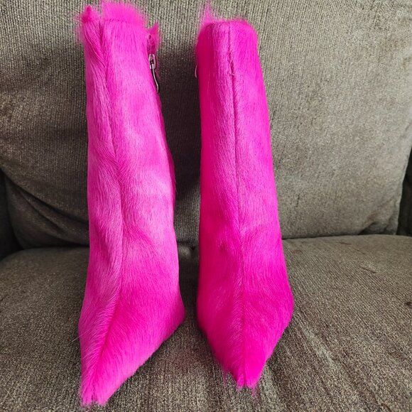 Azalea Wang / Akira Fuchsia Hairy Stiletto Bootie - Picture 2 of 7